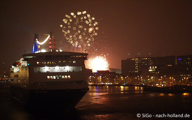 Feuerwerk in Amsterdam - Minicruise DFDS Seaways