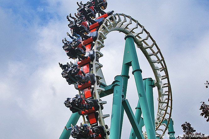 Die Achterbahn El Condor im Freizeitpark Walibi ist nichts für Angsthasen freizeitpark walibi, achterbahn condor