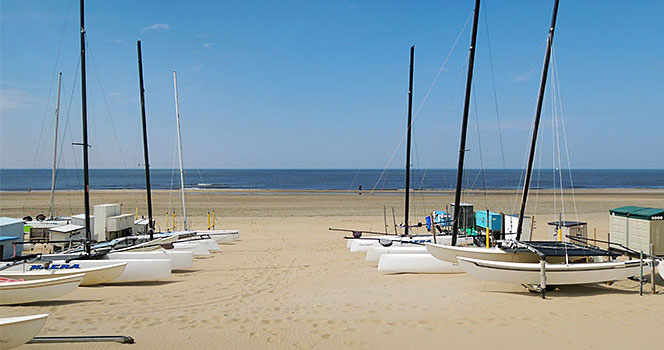 Boote am Strand von Katwijk boote strand katwijk
