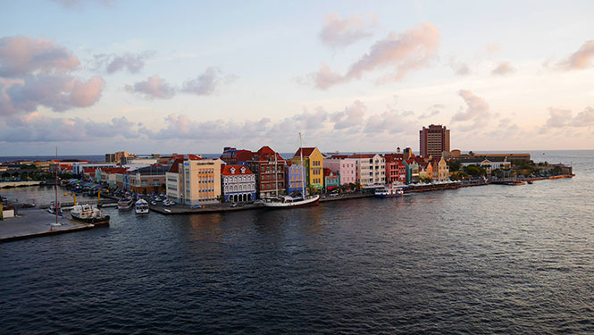 Abendstimmung über Curacao, fotograf: Katharina Kruppa