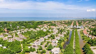 Noordzee Résidence De Banjaard von oben Nordzee Residence De Banjaard aus der Luft